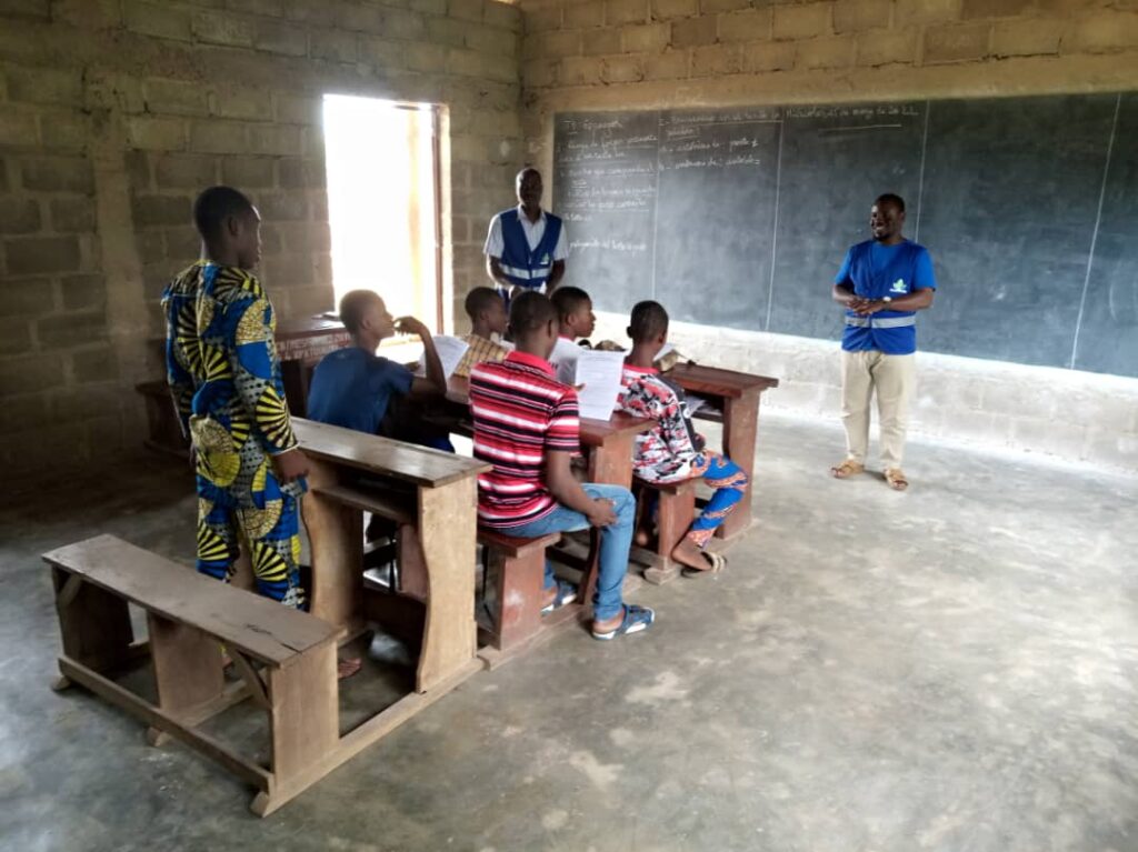 Association humanitaire solidarité- sens de la vie Bénin - équipe local bénin- éducation - Farid